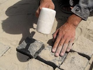 معلم تركيب بلاط